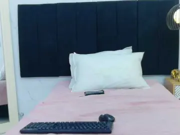 Bongacams Adult Webcam of naughtyyindiann