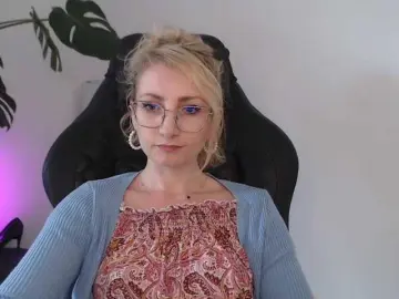 Bongacams Free Live Porn of CinderellaMoon