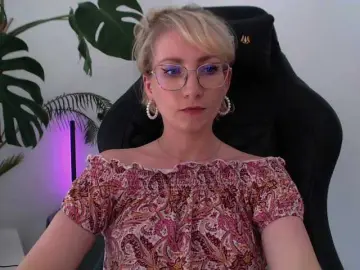 Bongacams Nude Webcam of CinderellaMoon