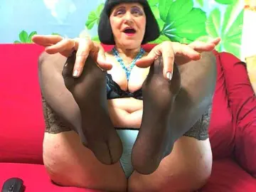 Bongacams Adult Video Chat of SquirtMommy