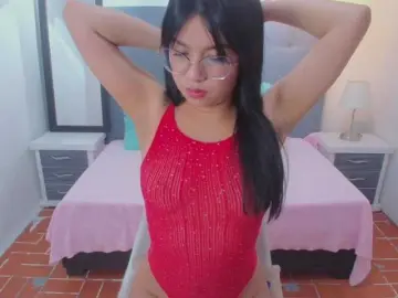 Bongacams Watch Live Sex Cams of chaneelstark