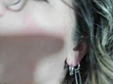 Bongacams Live Sex Cam of evasaenz21