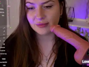 Bongacams Watch Live Sex Cams of AliceOfWonders