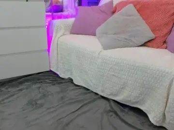 Bongacams Free Live Porn of Reina-Cummings