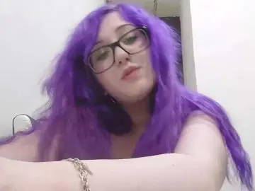 Bongacams Free Porn Cam of OdeliaPyeatt