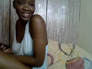 Bongacams Nude Webcam of Prettieme12