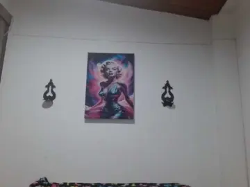 Bongacams Free Porn Cam of CrystalStarX