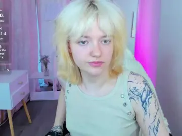 Bongacams Live Sex Cam of LunaaBee