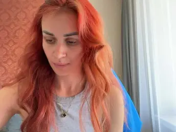 Bongacams Private Sex Chat of SweetQueen11
