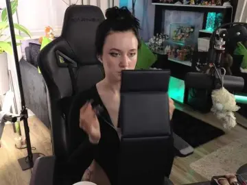 Bongacams Free Live Porn of KiraLiLime