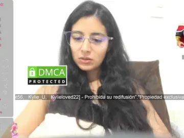Bongacams Nude Webcam of kylieloved22
