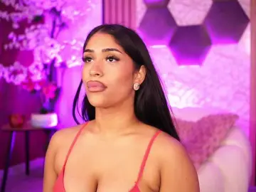 Bongacams Live Porn of KiraKrush