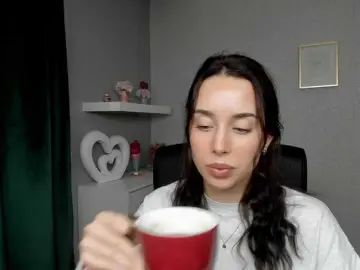 Bongacams Free Porn Cam of adeleLive