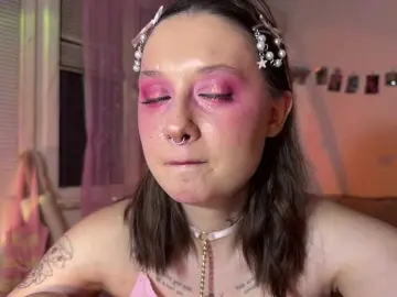 Bongacams Watch Live Sex Cams of Jennydarling