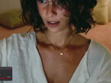 Bongacams Live Sex Cam of SweetLilLulu