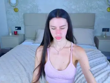 Bongacams Free Porn Cam of SnowWhiteee