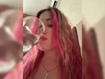 Bongacams Free Live Porn of KateMid
