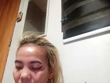 Bongacams Nude Webcam of Pempemliciouss