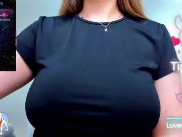 Bongacams Free Porn Cam of anyarosses