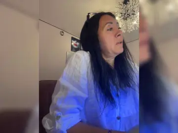 Bongacams Watch Live Sex Cams of KarolinaMilf