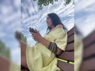 Bongacams Best live sex cam show of KarolinaMilf