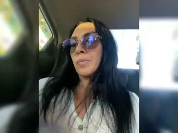 Bongacams Watch Live Sex Cams of KarolinaMilf