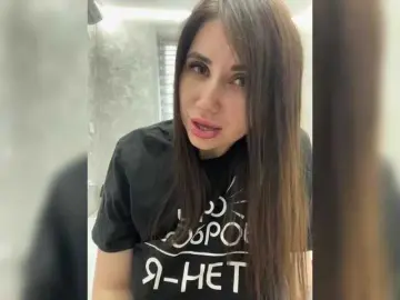 Bongacams Watch Live Sex Cams of -LeiaProseccina-