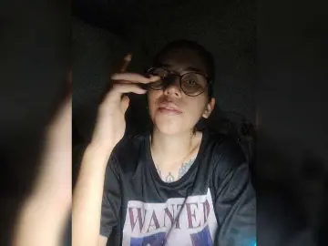Bongacams Free Porn Cam of skinny333