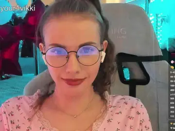 Bongacams Adult Webcam of -VikkiL0vesCheese-