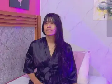 Bongacams Sex Chat of littleeemiily