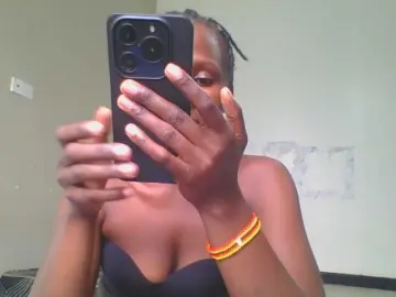 Bongacams Live Sex Cam of Smilingbeibylove