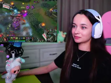 Bongacams Watch Live Sex Cams of JuicyAngel