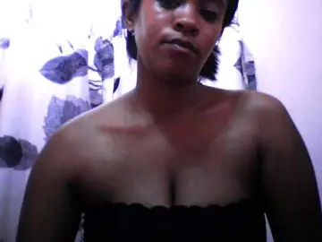Bongacams Private Sex Chat of silviaLaBombe