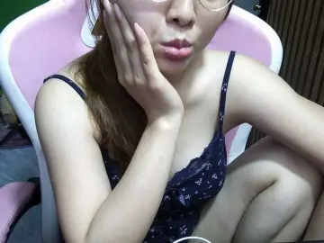 Bongacams Live Sex Cam of Julia98