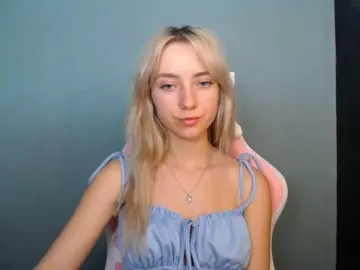 Bongacams Adult Video Chat of LuciaGlow