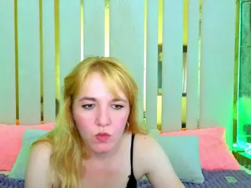 Bongacams Watch Live Sex Cams of KirraSalute