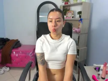 Bongacams Watch Live Sex Cams of IsabellaSummer