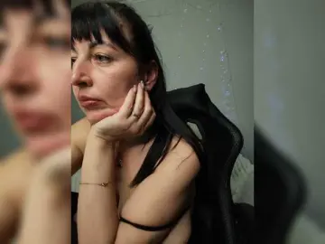 Bongacams Watch Live Sex Cams of -Lina-