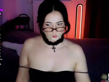 Bongacams Watch Live Sex Cams of kissy3missy