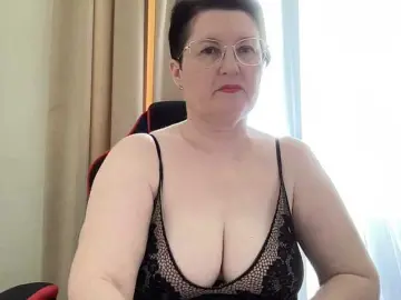 Bongacams Private Sex Chat of HotMilfPussy
