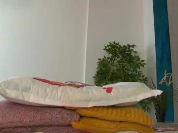 Bongacams Live Sex Cam of Foxxxy-MILF