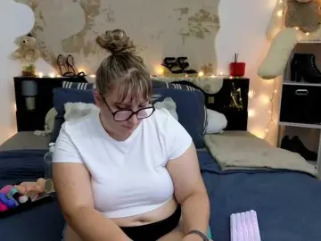 Bongacams Private Sex Chat of ElvinnaLaFrancaise