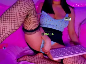Bongacams Sex Chat of -roxy-a
