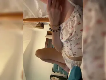 Bongacams Free Porn Cam of KinaMoonLove