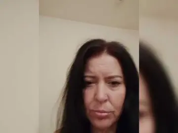 Bongacams Watch Live Sex Cams of Ally46x