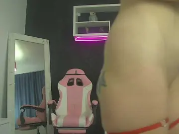 Bongacams Free Live Porn of AuraMilf