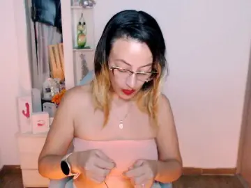 Bongacams Watch Live Sex Cams of maryline-w