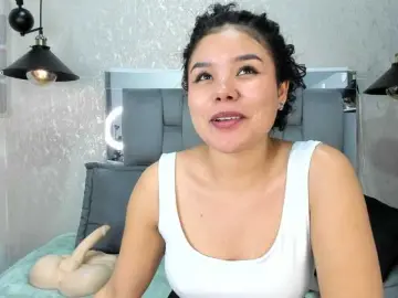 Bongacams Free Porn Cam of Annie-Pleasure