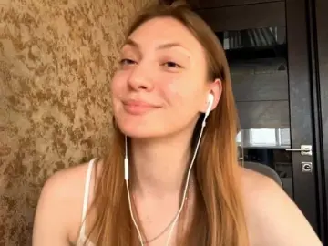 Bongacams Nude Webcam of MyrticeDollen