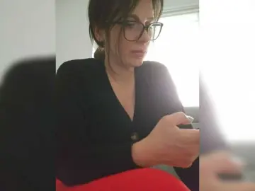 Bongacams Best live sex cam show of SophieMary